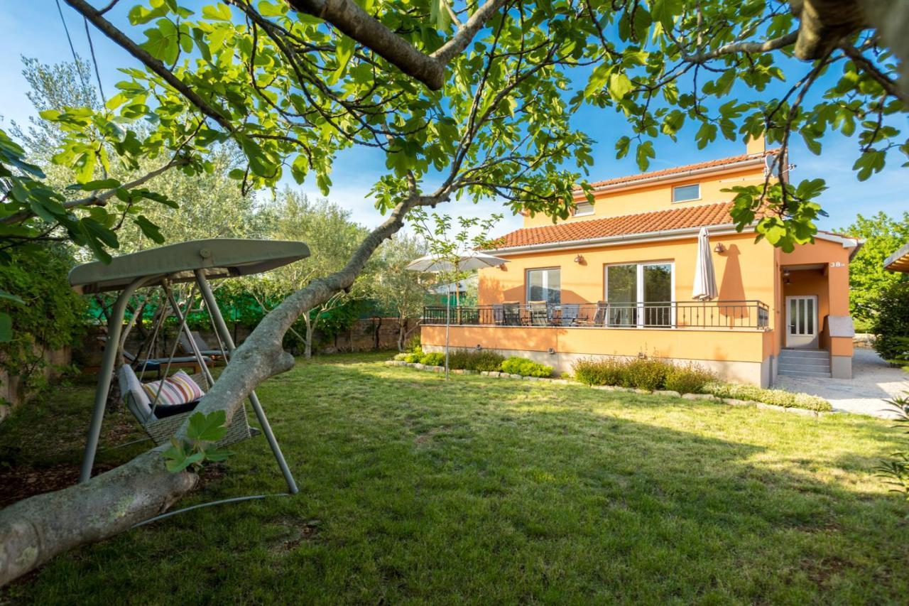 Holiday House Toici Nenadici  Eksteriør billede